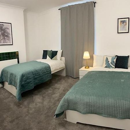 Guest Rooms In Camden Town ロンドン エクステリア 写真