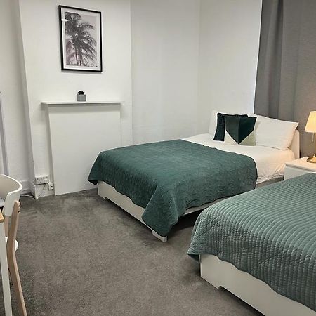 Guest Rooms In Camden Town ロンドン エクステリア 写真